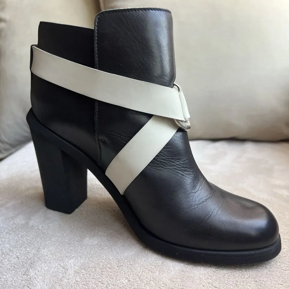 Maison Martin Margiela MM6 Black Leather w/ Cream Strap Ankle Booties EU 38 US 7